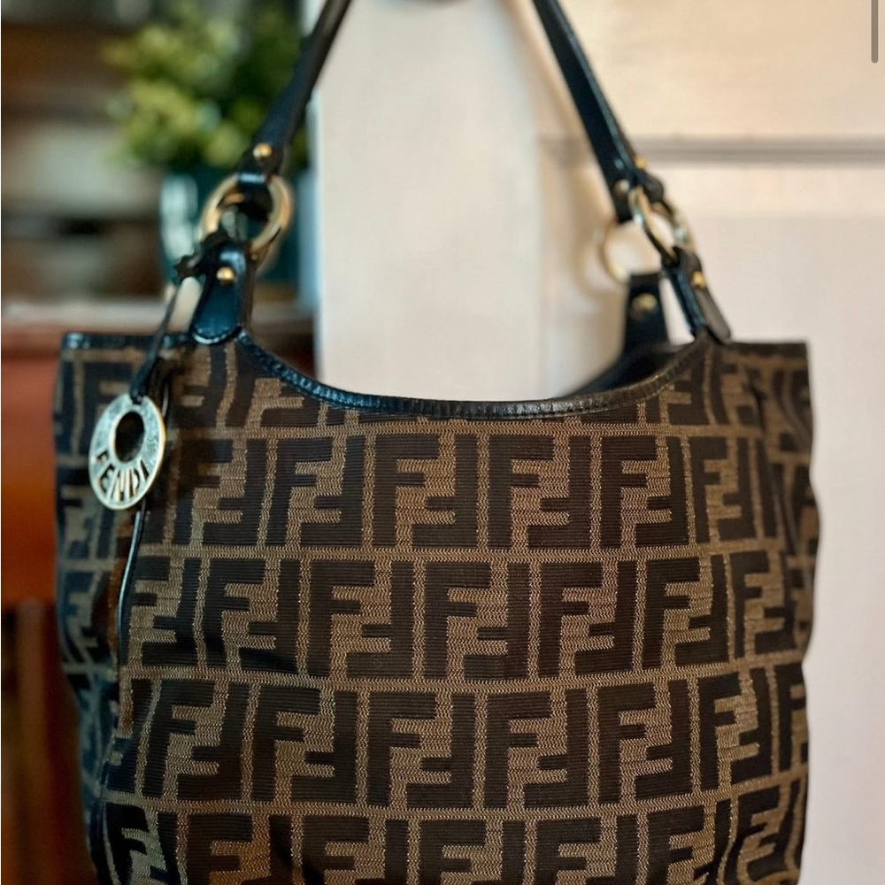 ♦️SOLD♦️Fendi Brown and Black Shoulder Bag with FF Monogram